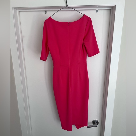 NWOT - Beautiful Barbie pink knotted dress - Picture 3 of 4